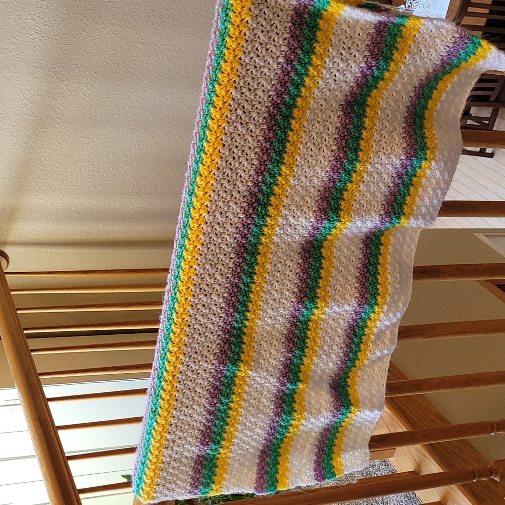 Handmade 32"×33" baby blanket Very good condition